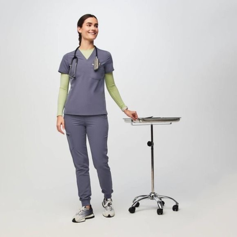 Figs small Zamora jogger pants in space navy